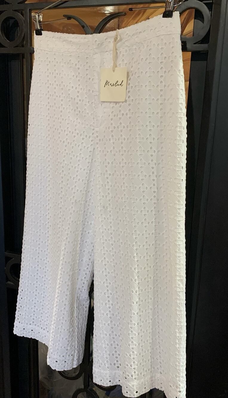 Marled High Rise White Eyelet Wide Leg Cropped Pants Size 6 NWT